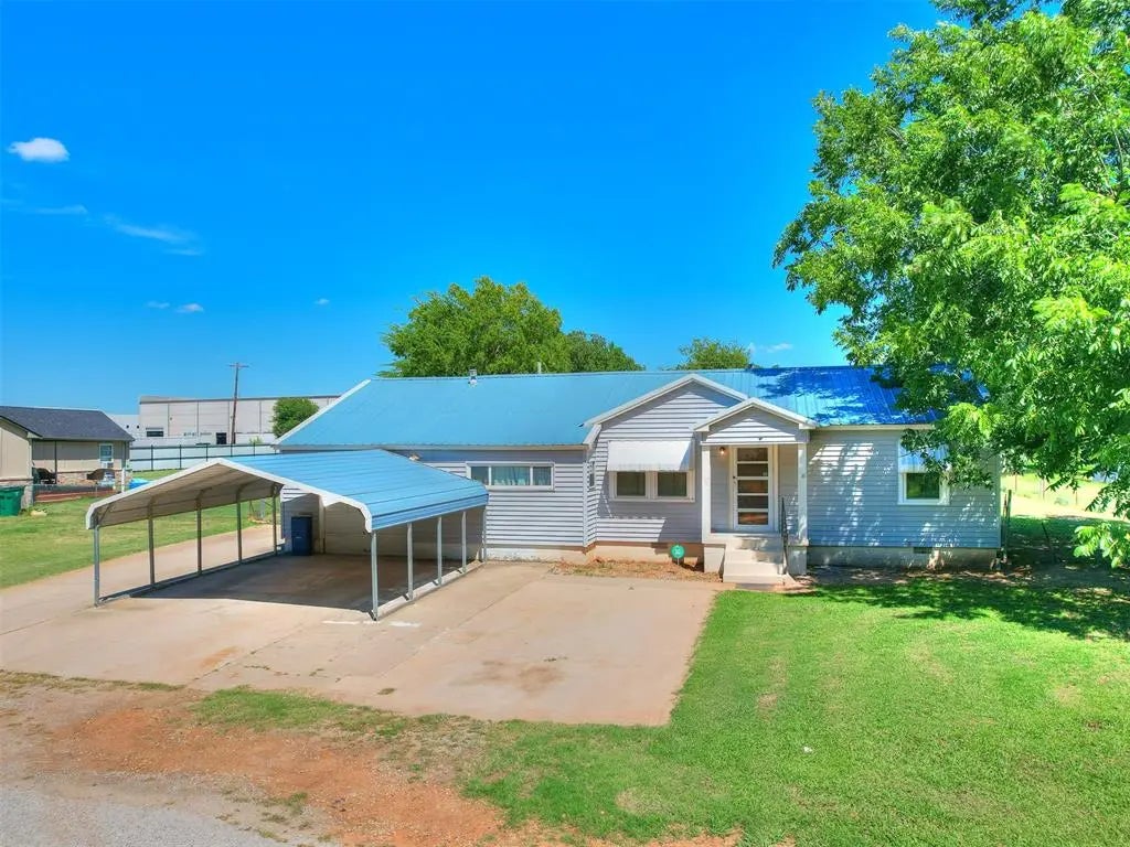 Residential Real Estate for Sale located in the neighborhood of Boecking Acres Rep, in the city of Oklahoma City, OK