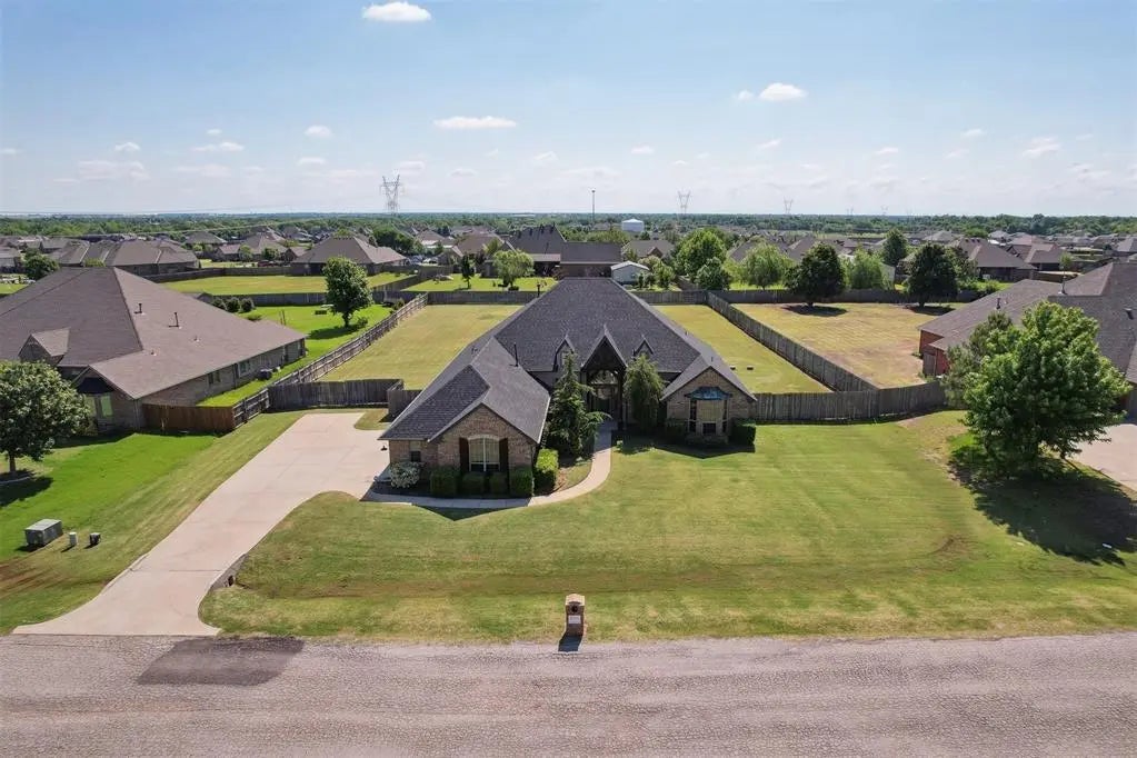 Homes for Sale located at 11800 Pamalos Trail, in the city of Oklahoma City, OK 73173