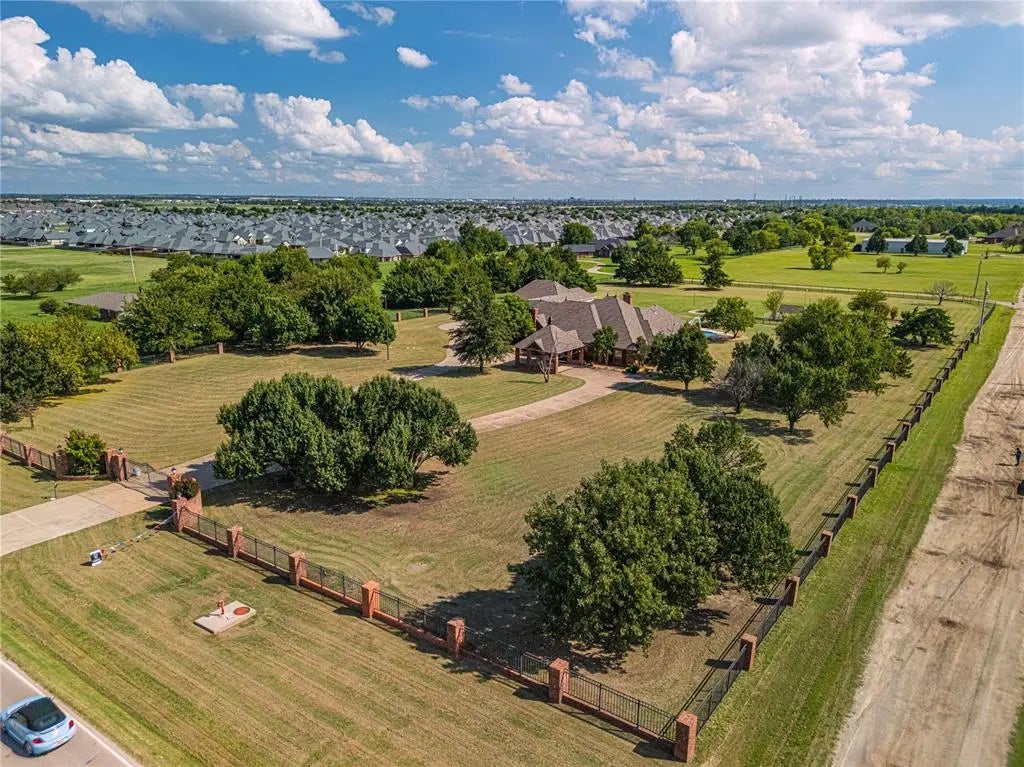 MLS #1187845 for Sale at 520 Sw 164th Street, in the city of Oklahoma City, 73170