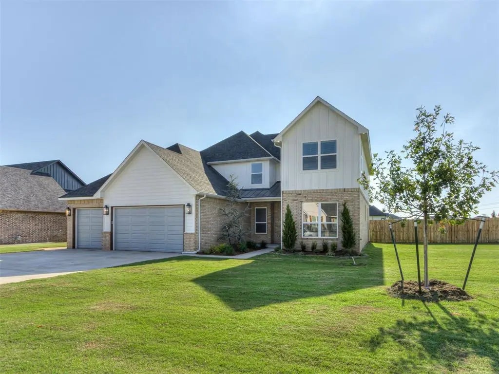 Residential Real Estate for Sale located in the neighborhood of Magnolia Meadows Ph I, in the city of Piedmont, OK