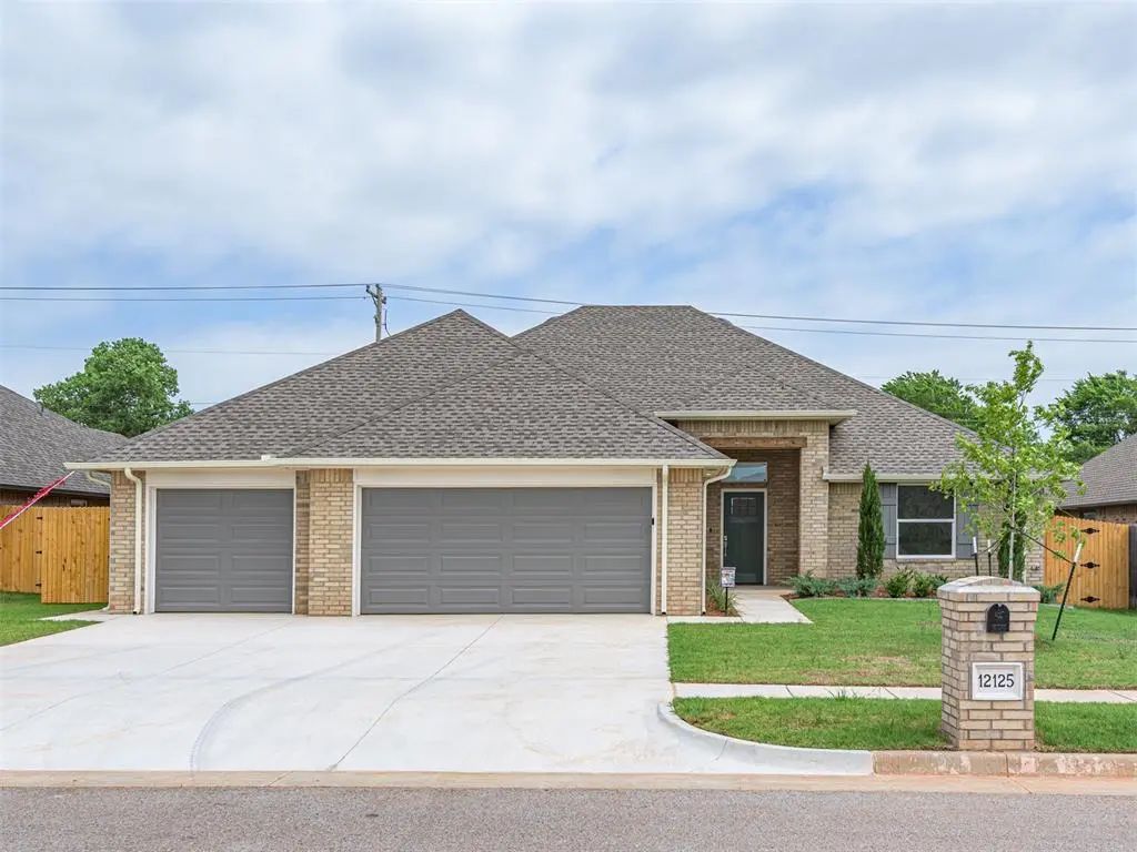 12125 Sw 45th Terrace, Mustang, OK, 73064 For Sale