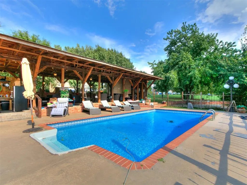 13 Southcliff, Norman