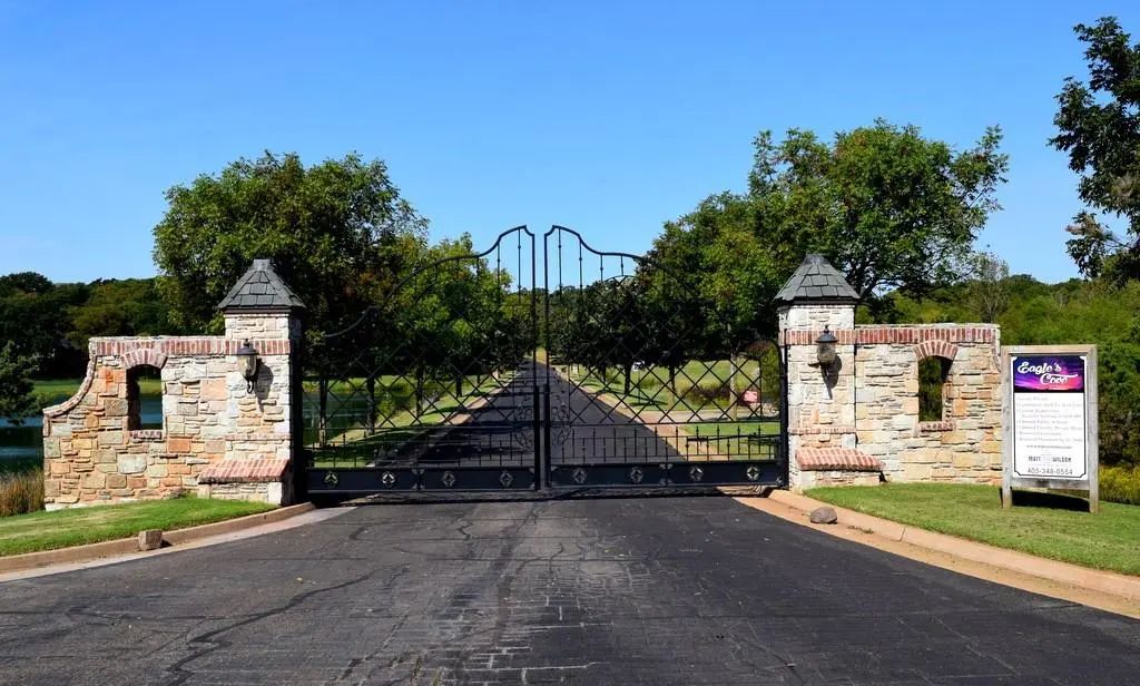 3550 Eagles Landing, Edmond