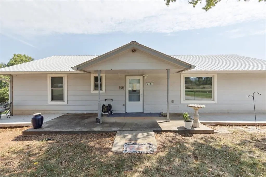 2111 Green Turf Circle, Norman
