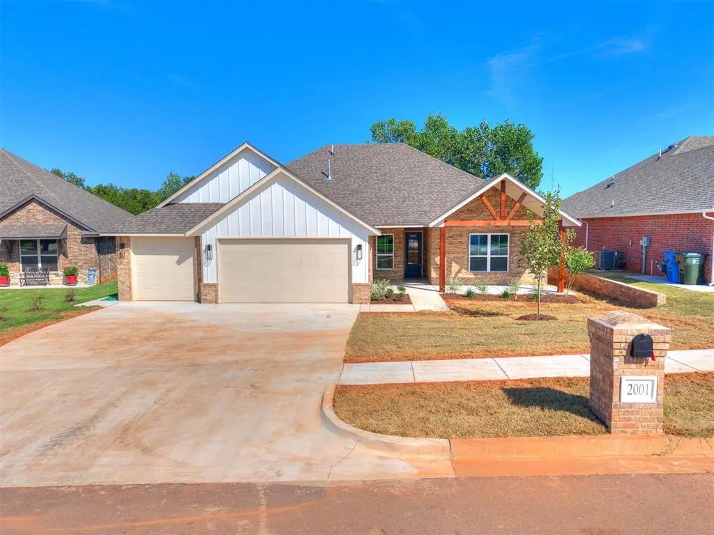 2001 Oakville Place, Norman