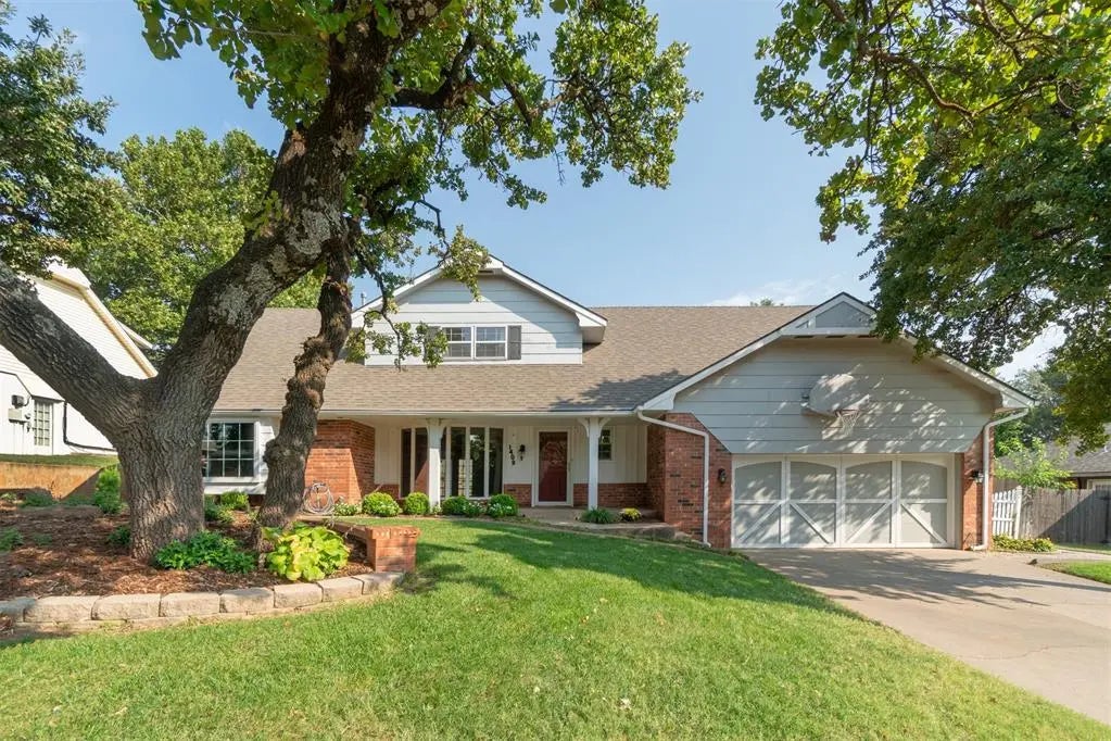 Homes for Sale located at 1409 Bella Vista Drive, in the city of Edmond, OK 73013