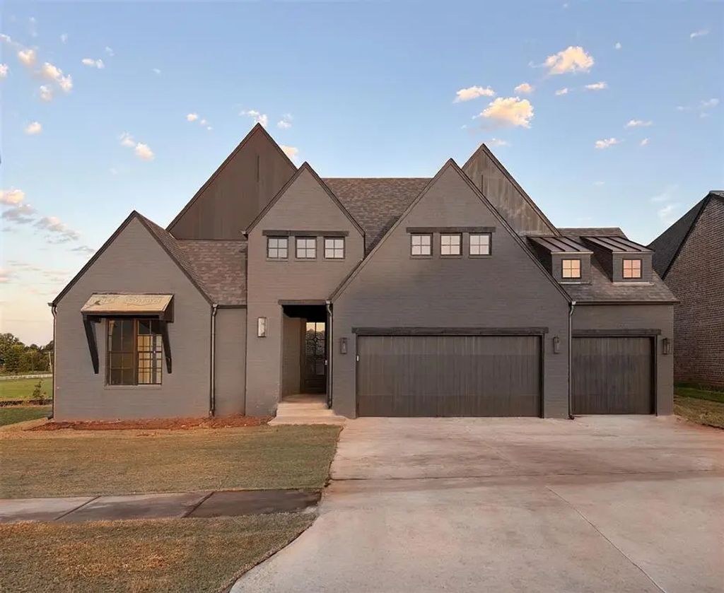 18001 Youngs Avenue, Edmond
