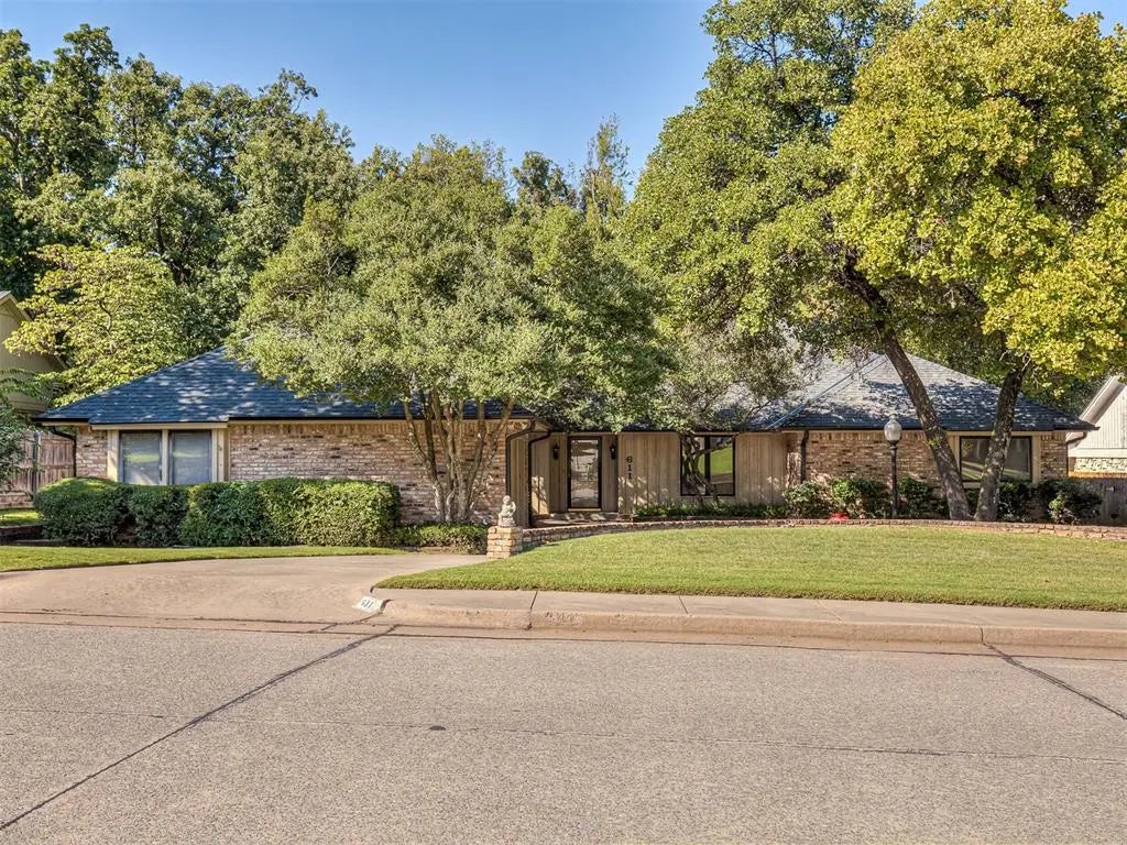 Homes for Sale located at 611 Sunny Brook Drive, in the city of Edmond, OK 73034