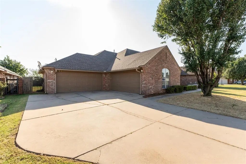 3212 Rockhampton Avenue, Oklahoma City, OK, 73179 - Walden Creek Sec 2 - 1194184, Residential