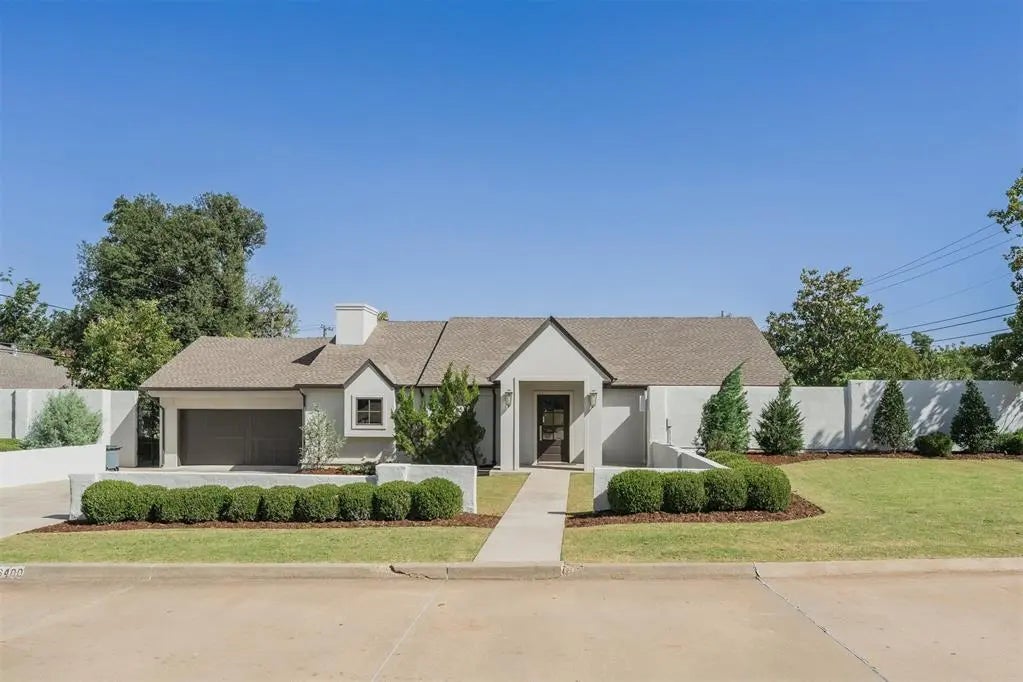 Residential Real Estate for Sale located in the neighborhood of Sixty Third St Add, in the city of Nichols Hills, OK