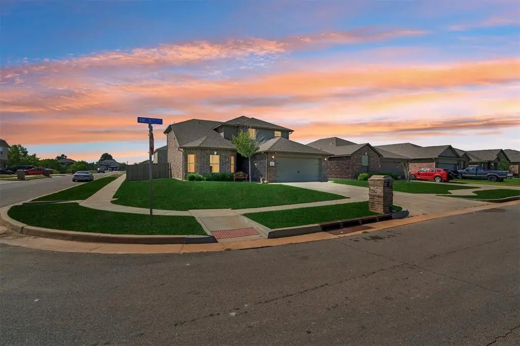 Newcastle Real Estate - MLS # 1194303, Residential real estate for Sale in Wyndemere Ph I, MLS Listings # 1194303