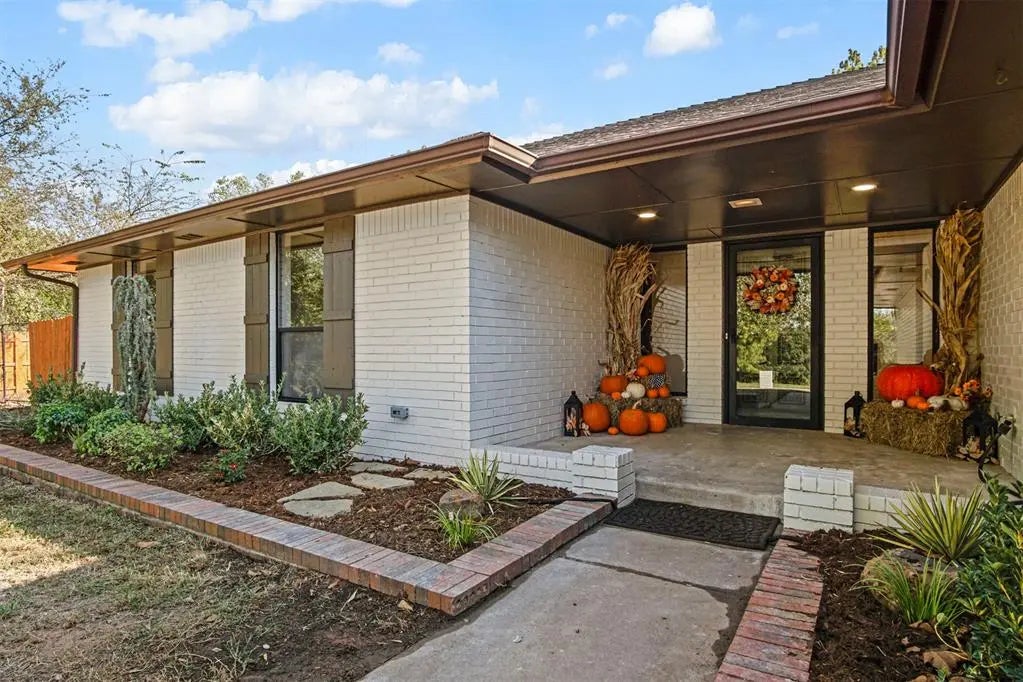 415 Stonegate Drive, Guthrie, OK, 73044 For Sale