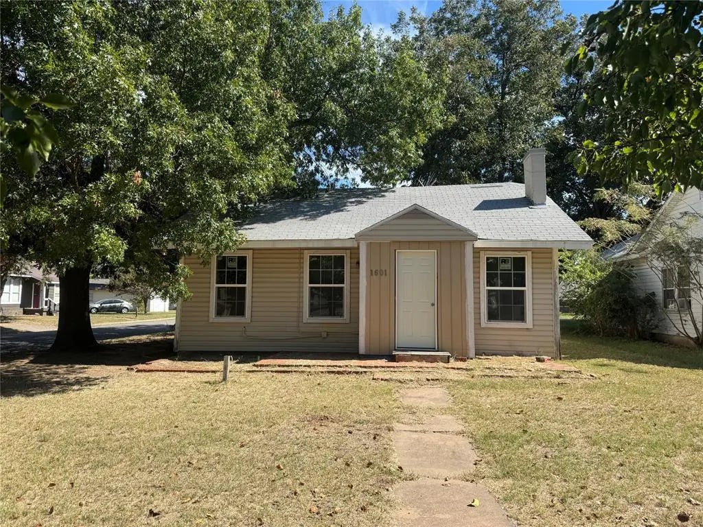 Homes for Sale located at 1601 S 17th Street, in the city of Chickasha, OK 73018