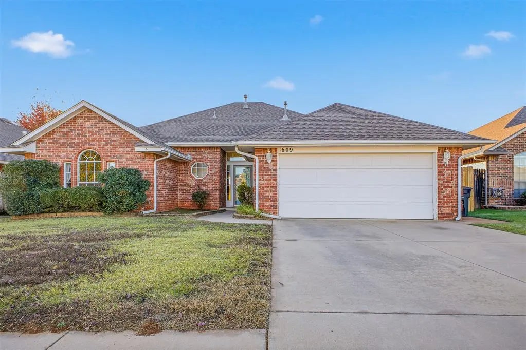 609 Madeline Lane, Moore, OK, 73160 - SUMMIT RIDGE SEC 3 - 1195042, Residential
