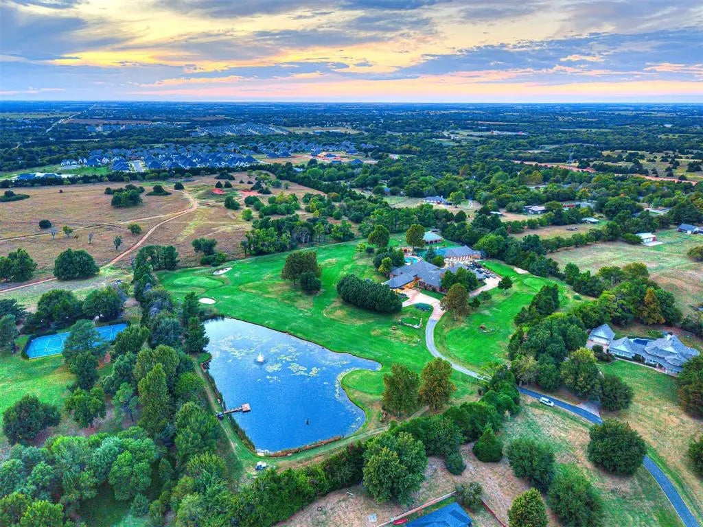 2605 Oakcrest Drive, Edmond, OK, 73012 For Sale