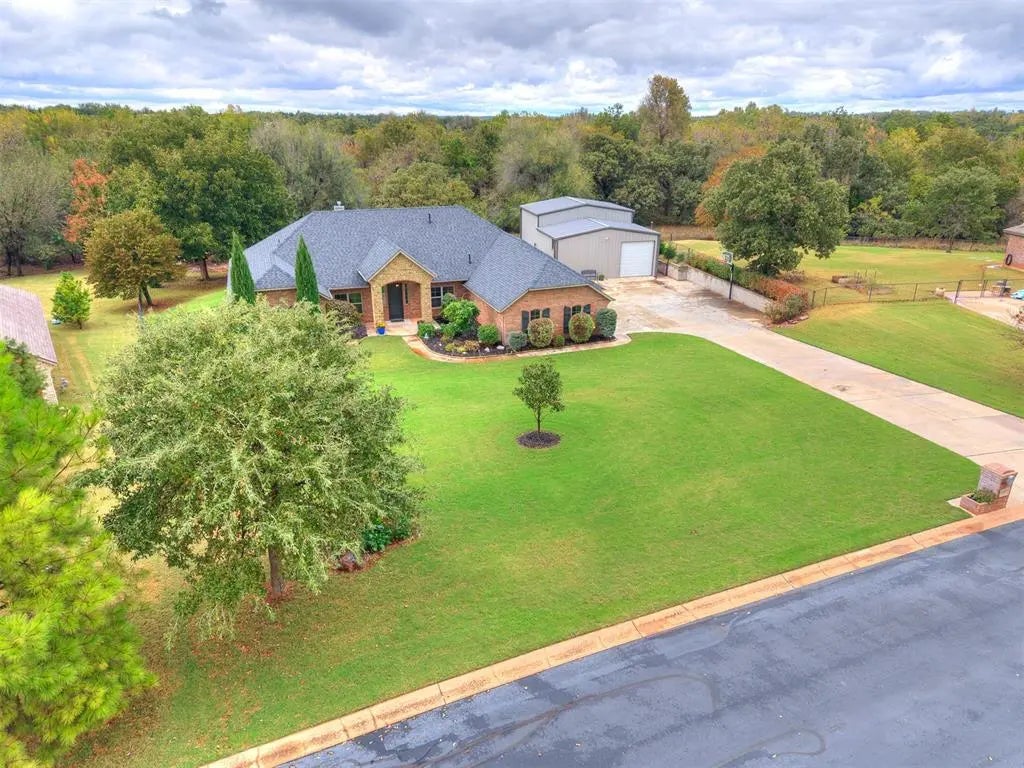11019 Green Meadows Drive, Edmond