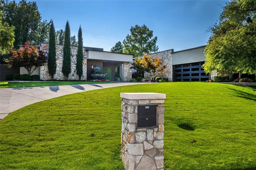 1232 Glenbrook Drive, Oklahoma City, OK, 73118 - Nichols Hills Glenbrook Sec 1 - 1196127, Residential