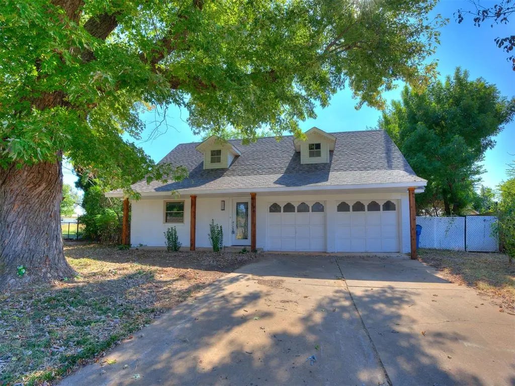 Homes for Sale located at 334 W Birch Drive, in the city of Mustang, OK 73064