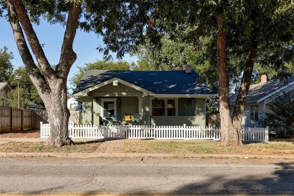 413 N Wentz Street, Guthrie, OK, 73044 For Sale