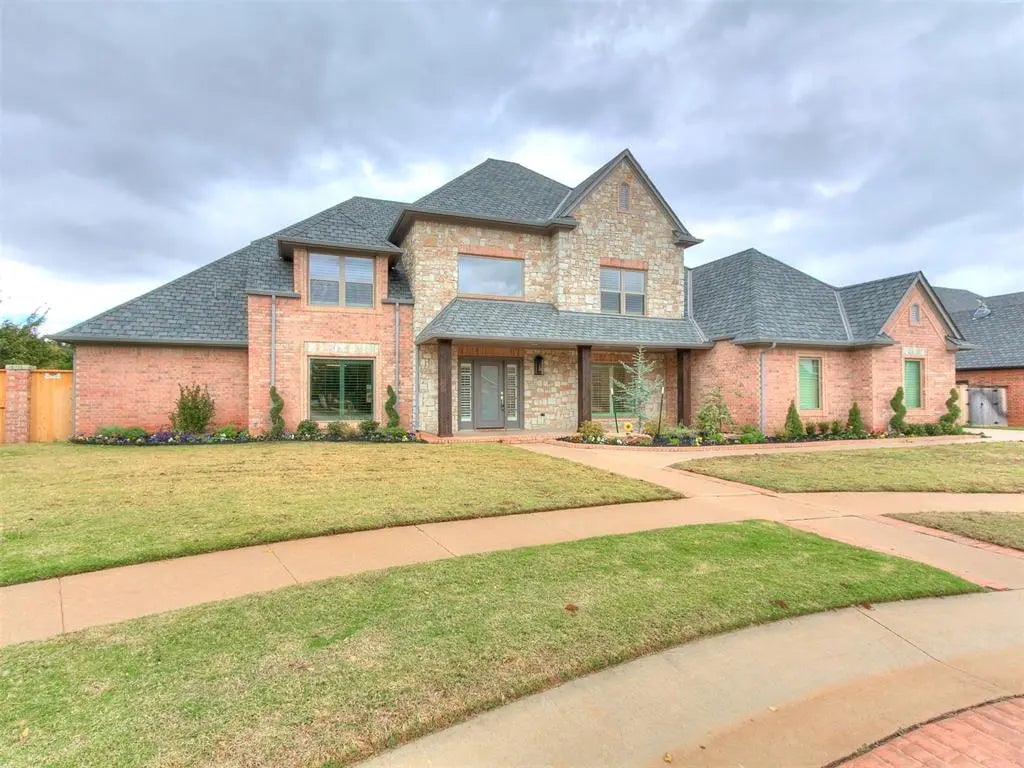 Residential Real Estate for Sale located in the neighborhood of Cobblestone Manor, in the city of Oklahoma City, OK