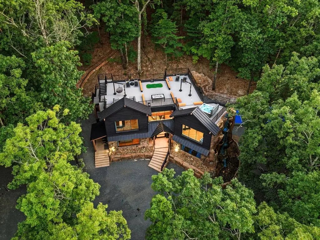 251 Little Creek Lane, Broken Bow, OK, 74728 - Cordillera - 1197400, Residential