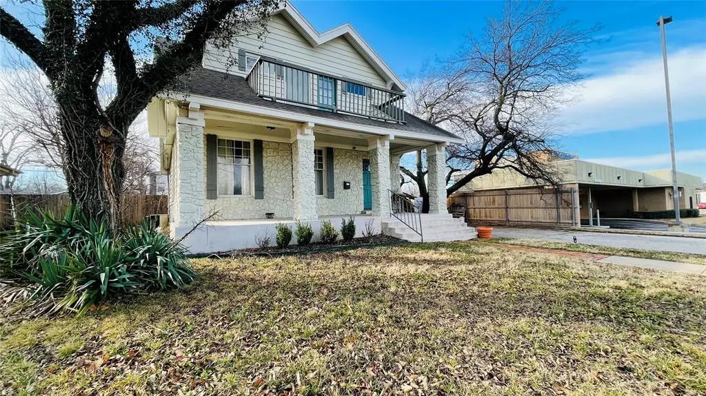 Residential Real Estate for Sale located in the neighborhood of Putnam Heights Add, in the city of Oklahoma City, OK