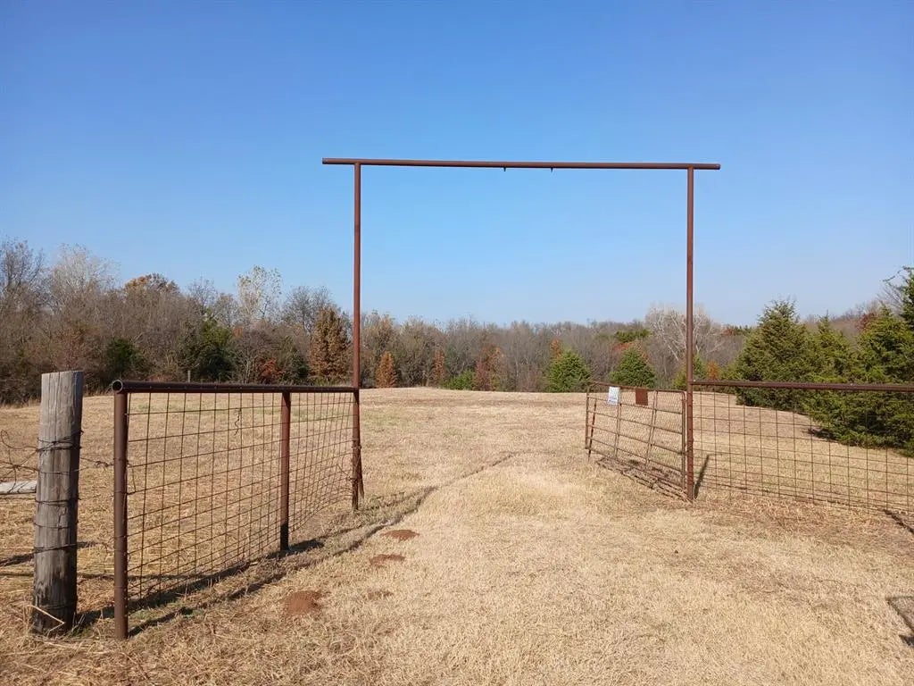 5601 E Etowah Road, Noble