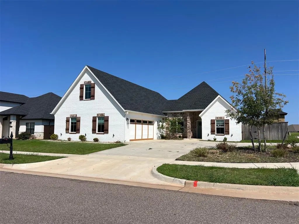 15700 Rockwell Park Lane, Edmond