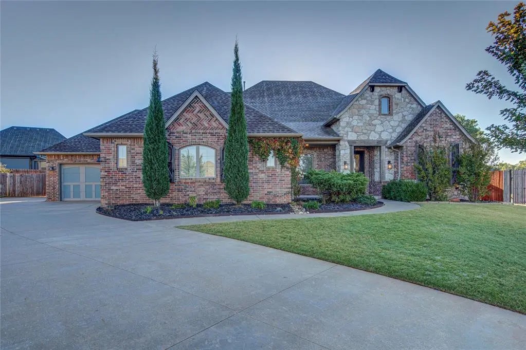 Homes for Sale located at 600 Nw 196th Court, in the city of Edmond, OK 73012