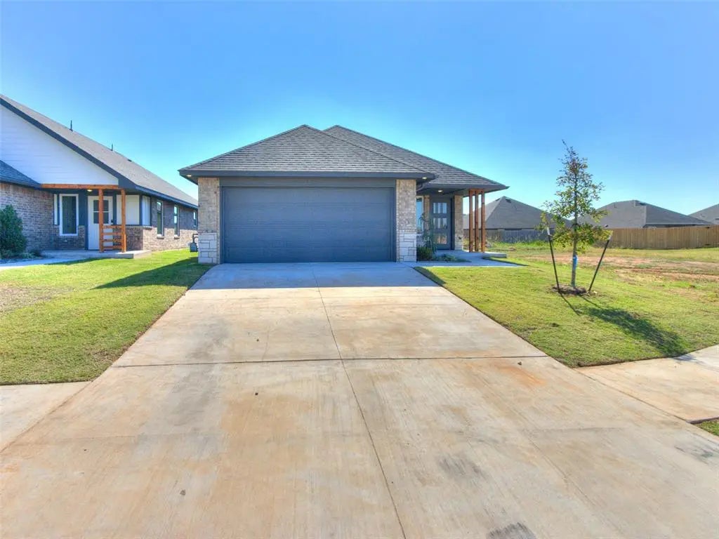 Residential Real Estate for Sale located in the neighborhood of Palermo Place, in the city of Oklahoma City, OK