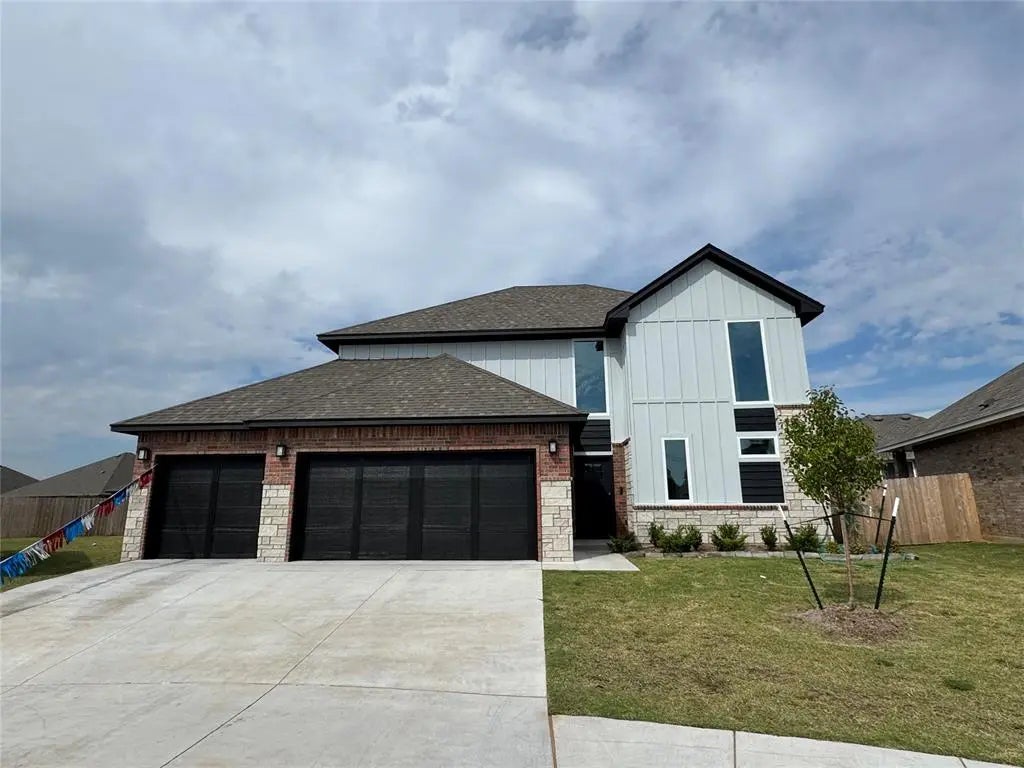 Residential Real Estate for Sale located in the neighborhood of Palermo Place, in the city of Oklahoma City, OK