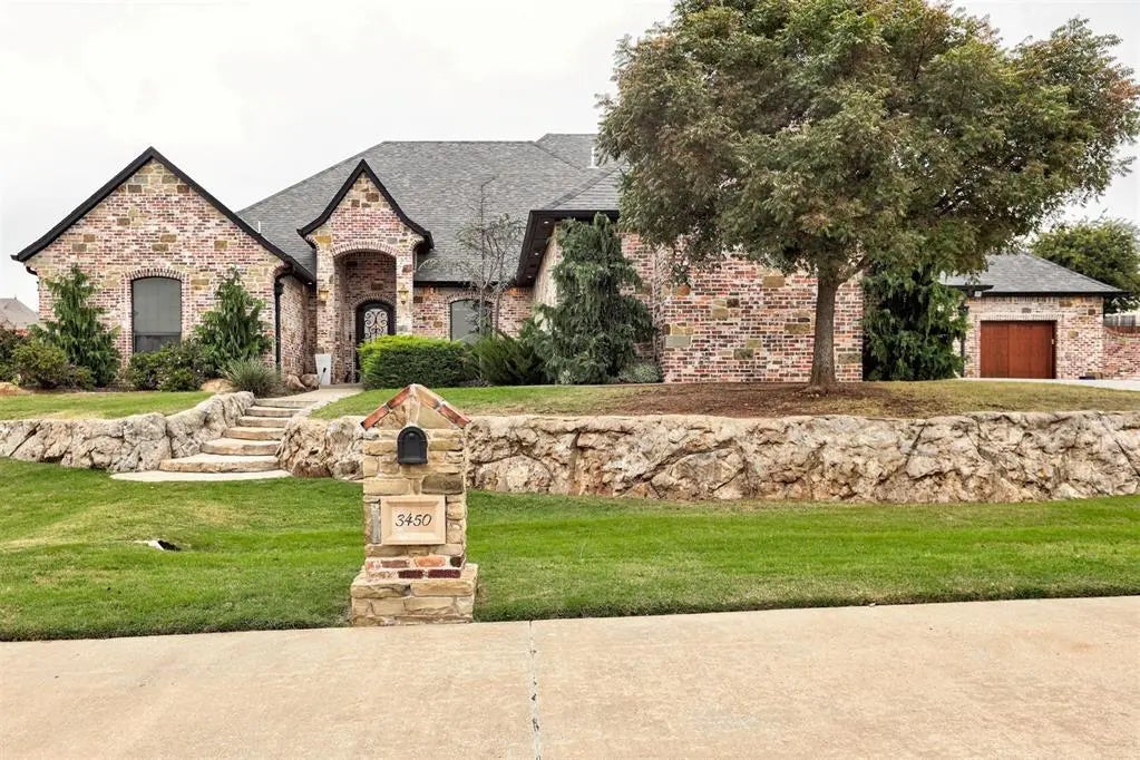 MLS #1198050 for Sale at 3450 Sarah Drive, in the city of Newcastle, 73065