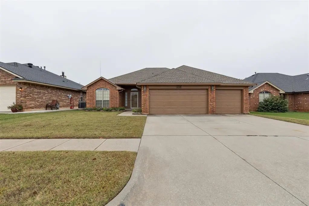 2728 Se 93rd Street, Moore, OK, 73160 For Sale