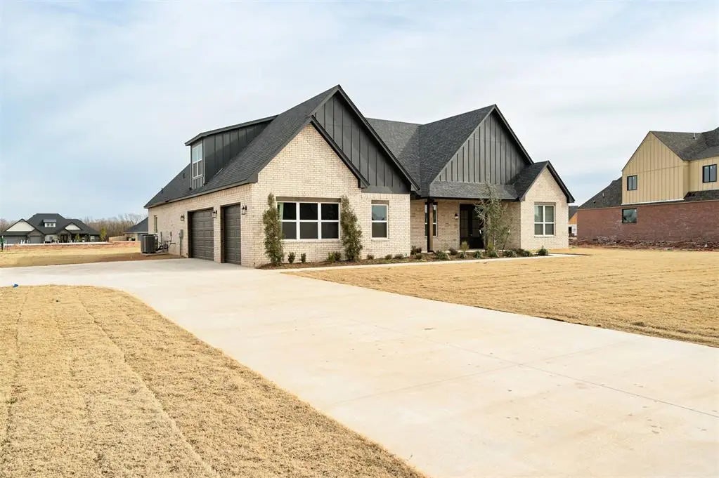 Homes for Sale located at 606 Paris Avenue, in the city of Piedmont, OK 73078