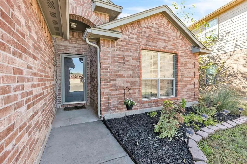 Residential Real Estate for Sale located in the neighborhood of West Winds Ph 1, in the city of Oklahoma City, OK