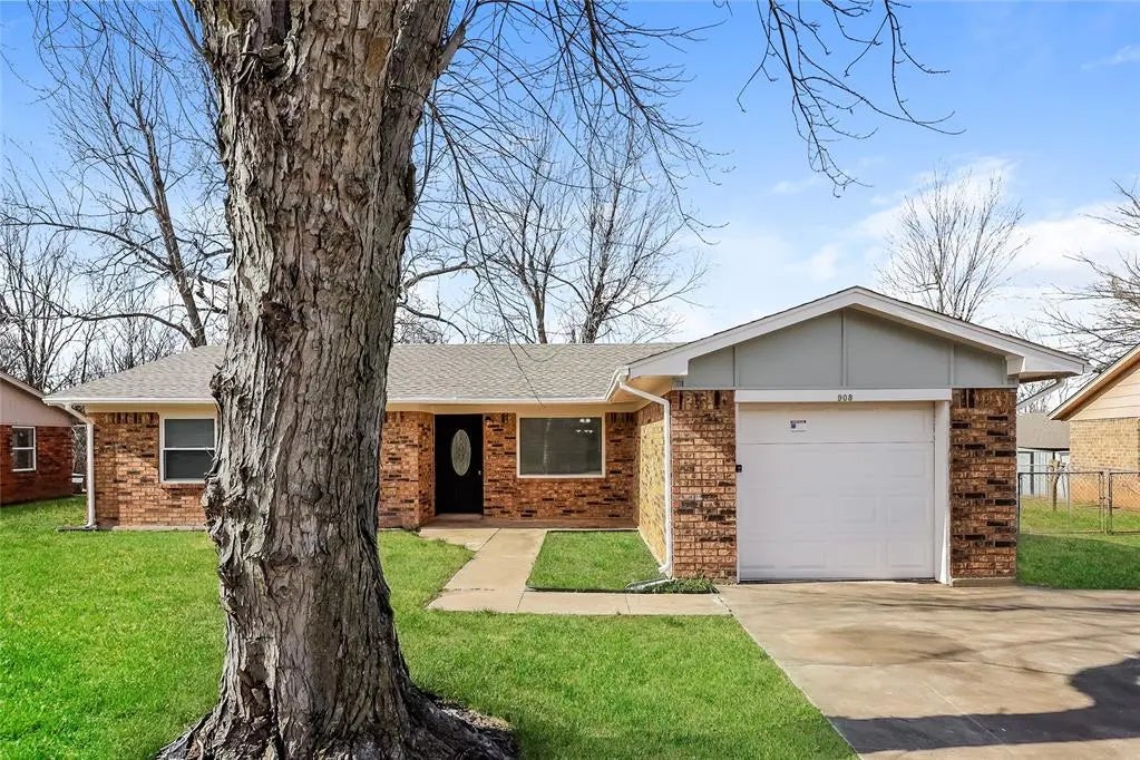 908 N 5th Street, Noble