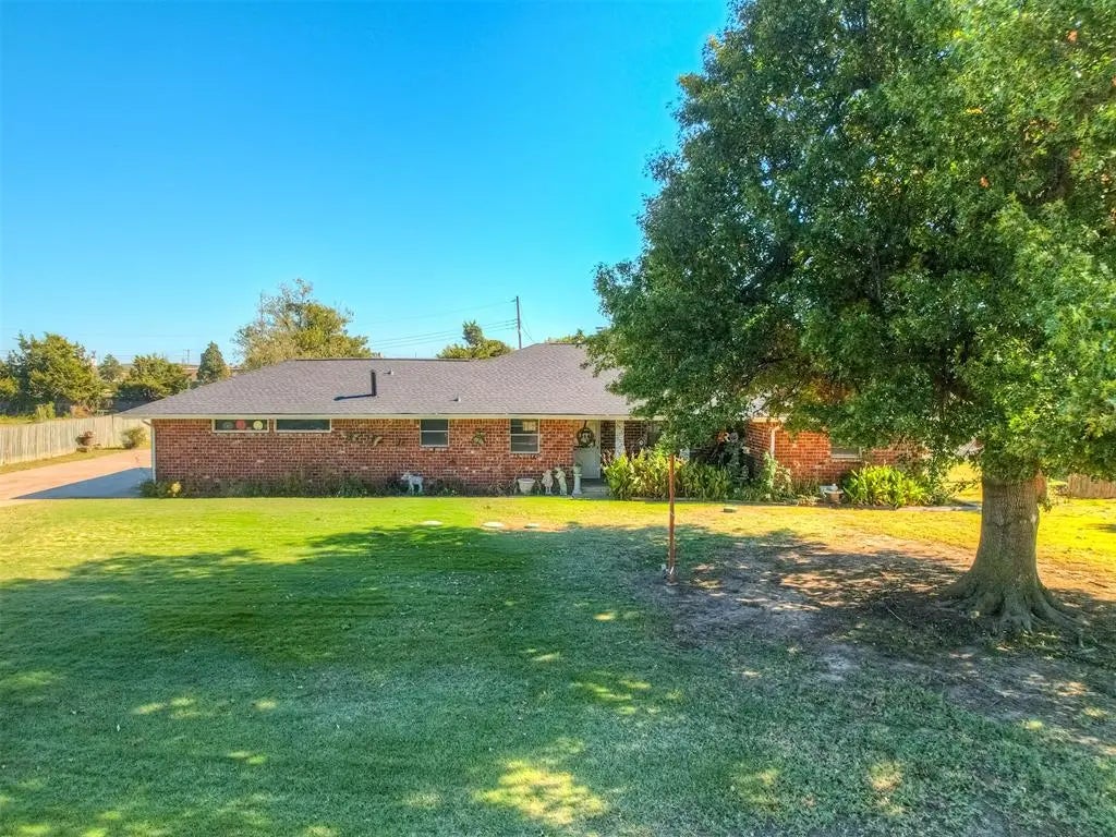 Moore Real Estate - MLS # 1200111, Residential real estate for Sale in Brookside Country Cl, MLS Listings # 1200111