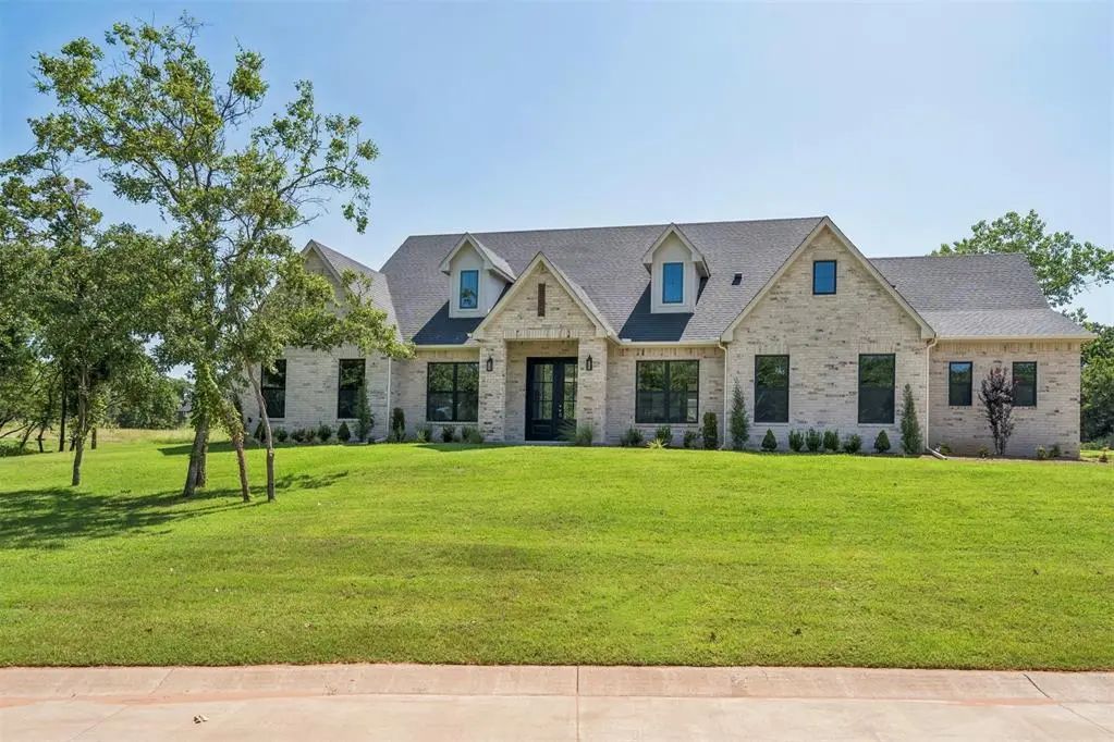 Residential Real Estate for Sale located in the neighborhood of Indian Ridge Sec 5, in the city of Arcadia, OK