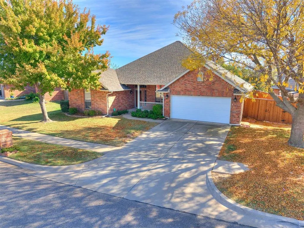 Residential Real Estate for Sale located in the neighborhood of Cascade Estate 2, in the city of Norman, OK