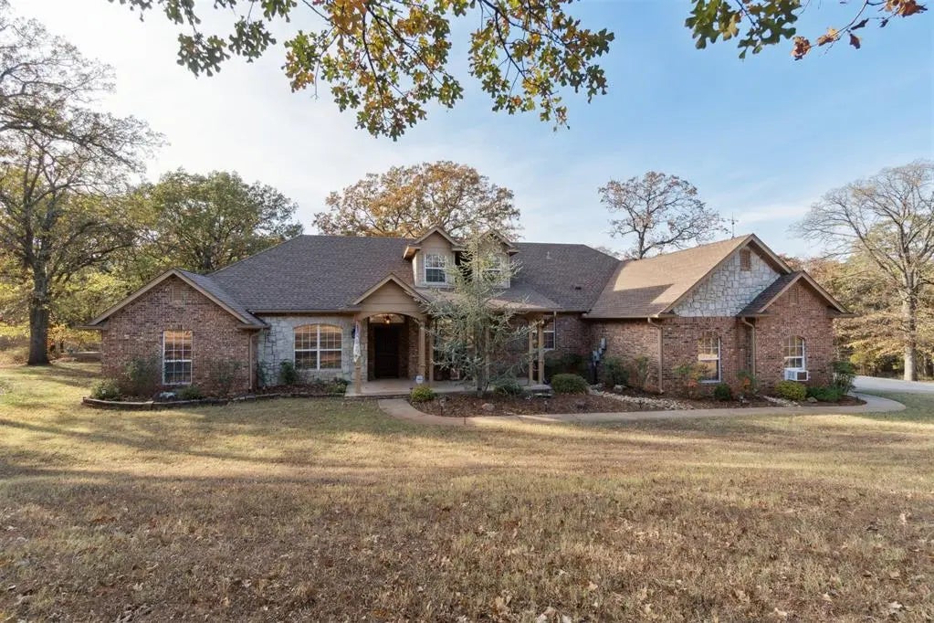 Residential Real Estate for Sale located in the neighborhood of Hansmeyer Hts, in the city of Norman, OK