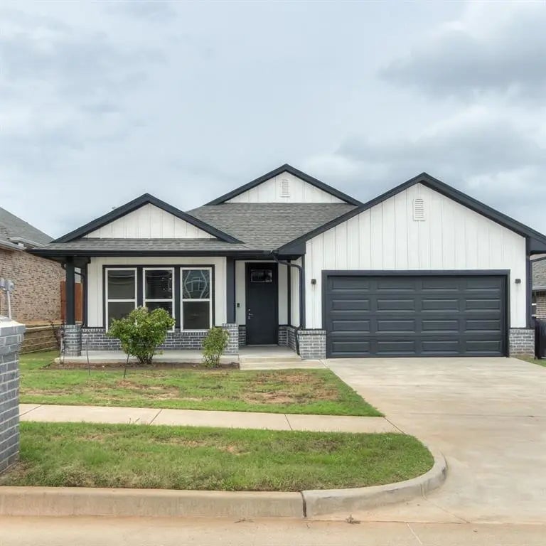 17813 Morning Sky Court, Edmond, OK, 73012 - The Chateaus at Rose Lake - 1201094, Residential