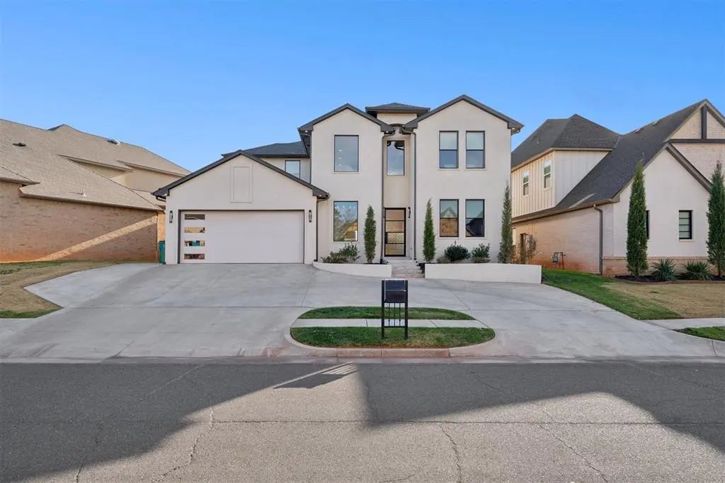 16809 Little Leaf Lane, Edmond