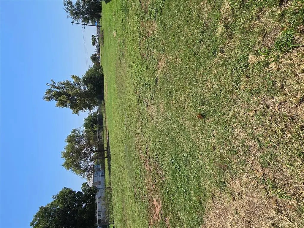 710 W Liveoak Street, Altus