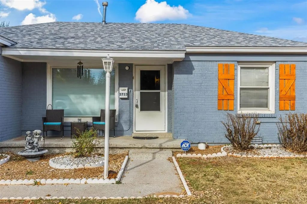 Residential Real Estate for Sale located in the neighborhood of Epperly Heights 6th, in the city of Del City, OK