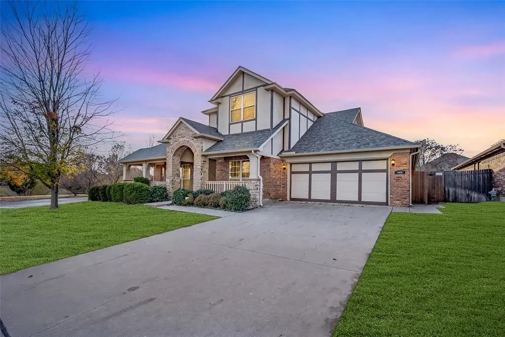 Residential Real Estate for Sale at 4400 Pennington Court in the city of Norman by MLS #1203894