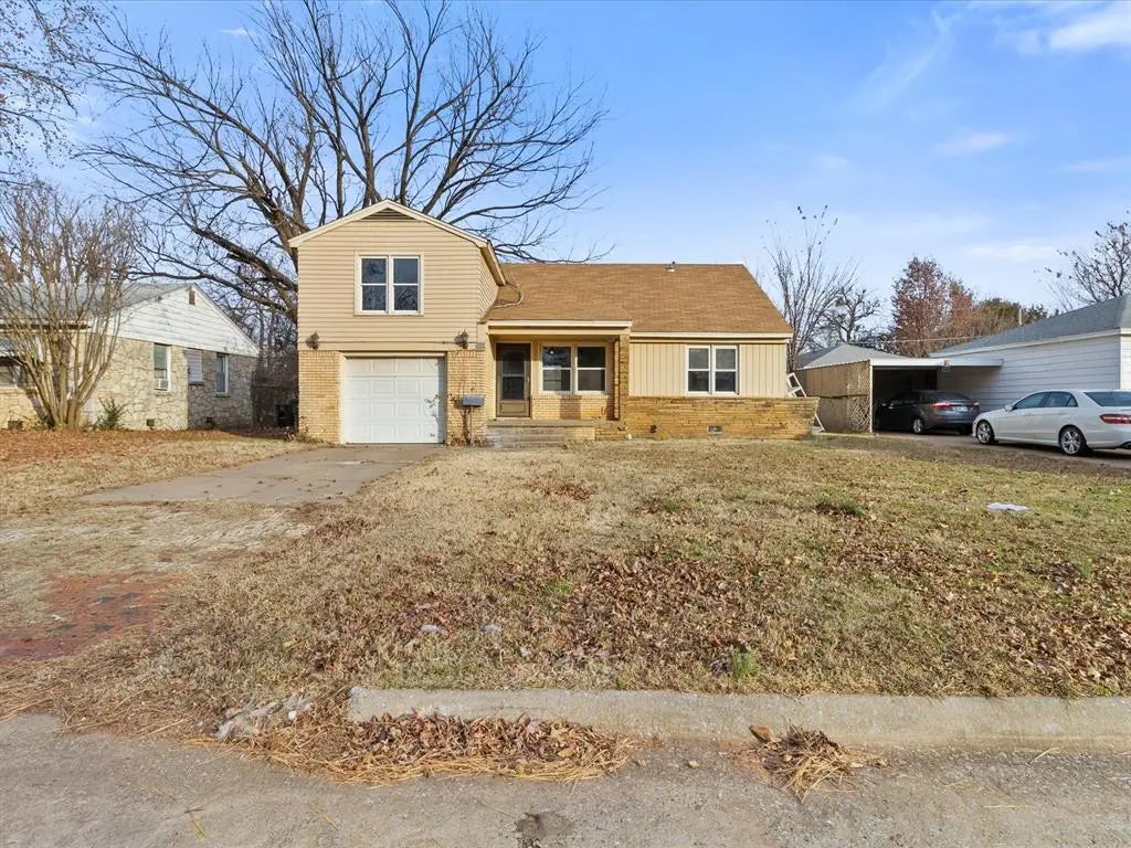 Residential Real Estate for Sale located in the neighborhood of Mansfield Third Add, in the city of Del City, OK