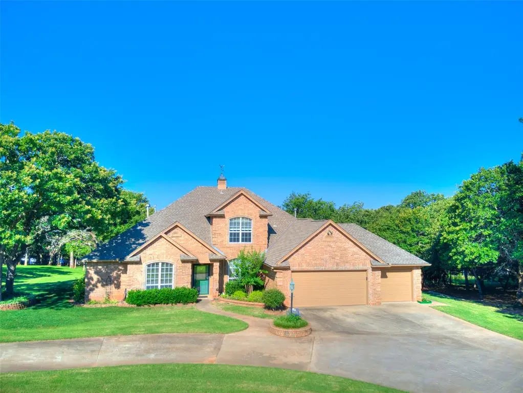 Residential Real Estate for Sale at 9708 Deep Fork Drive in the city of Norman by MLS #1206591