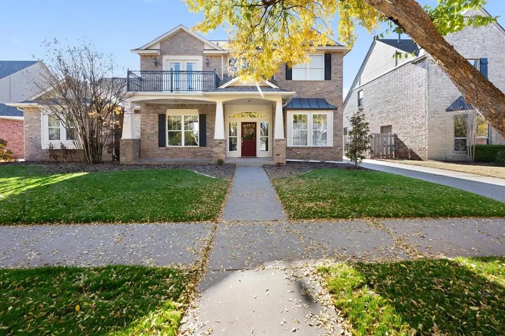 Residential Real Estate for Sale located in the neighborhood of Providence I, in the city of Edmond, OK