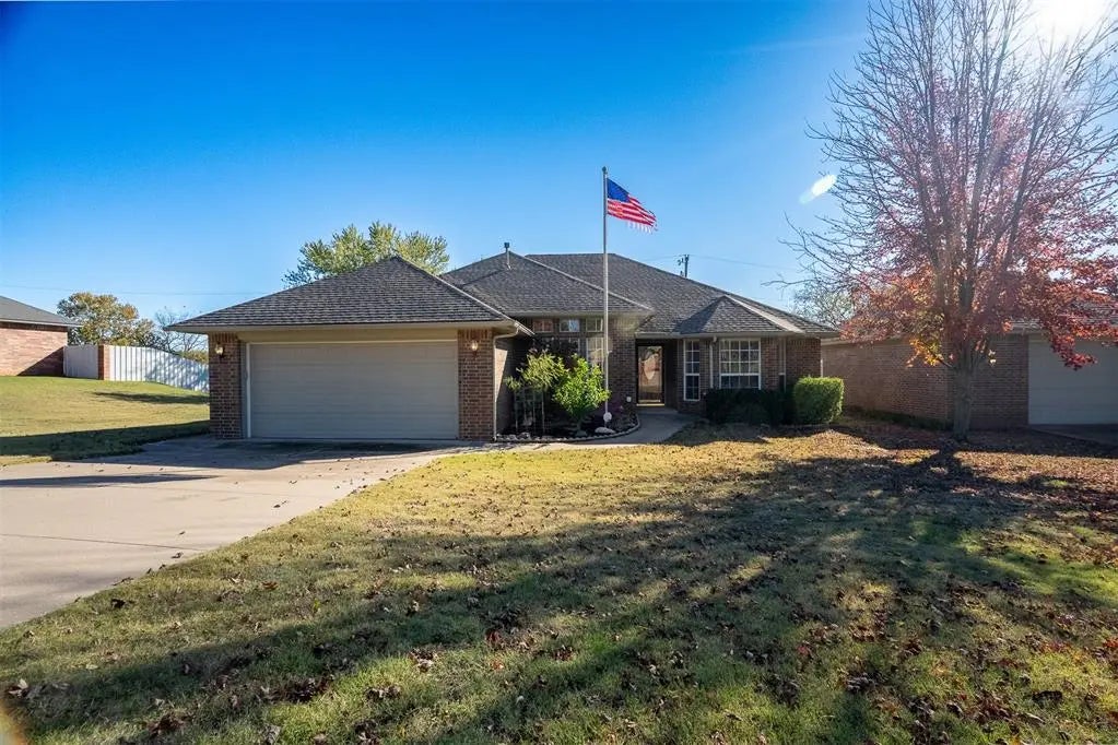 922 Blue Bird Terrace, Purcell
