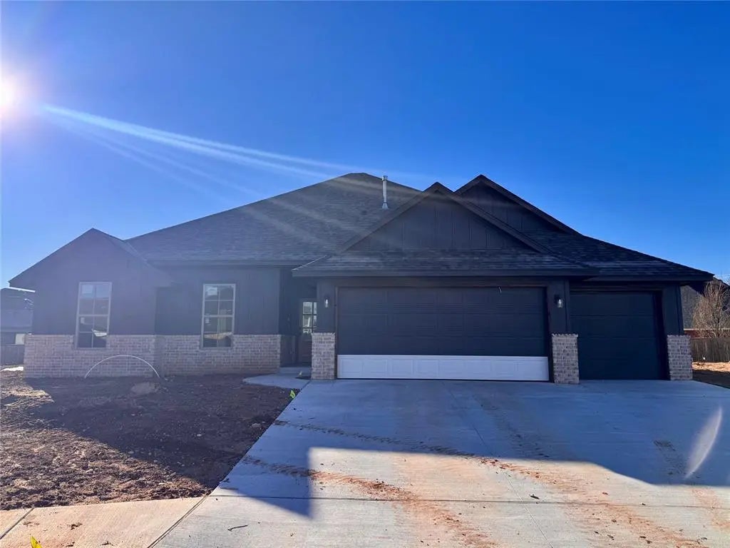 12700 Cobblestone Curve Road, Oklahoma City